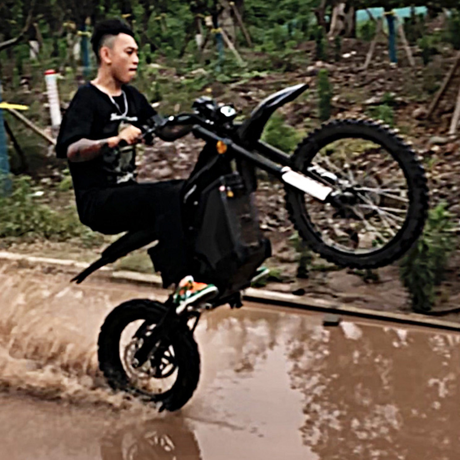 STLF niveau de compétition Cao - 72V 12000W Electric Dirt Bike avis et prix
